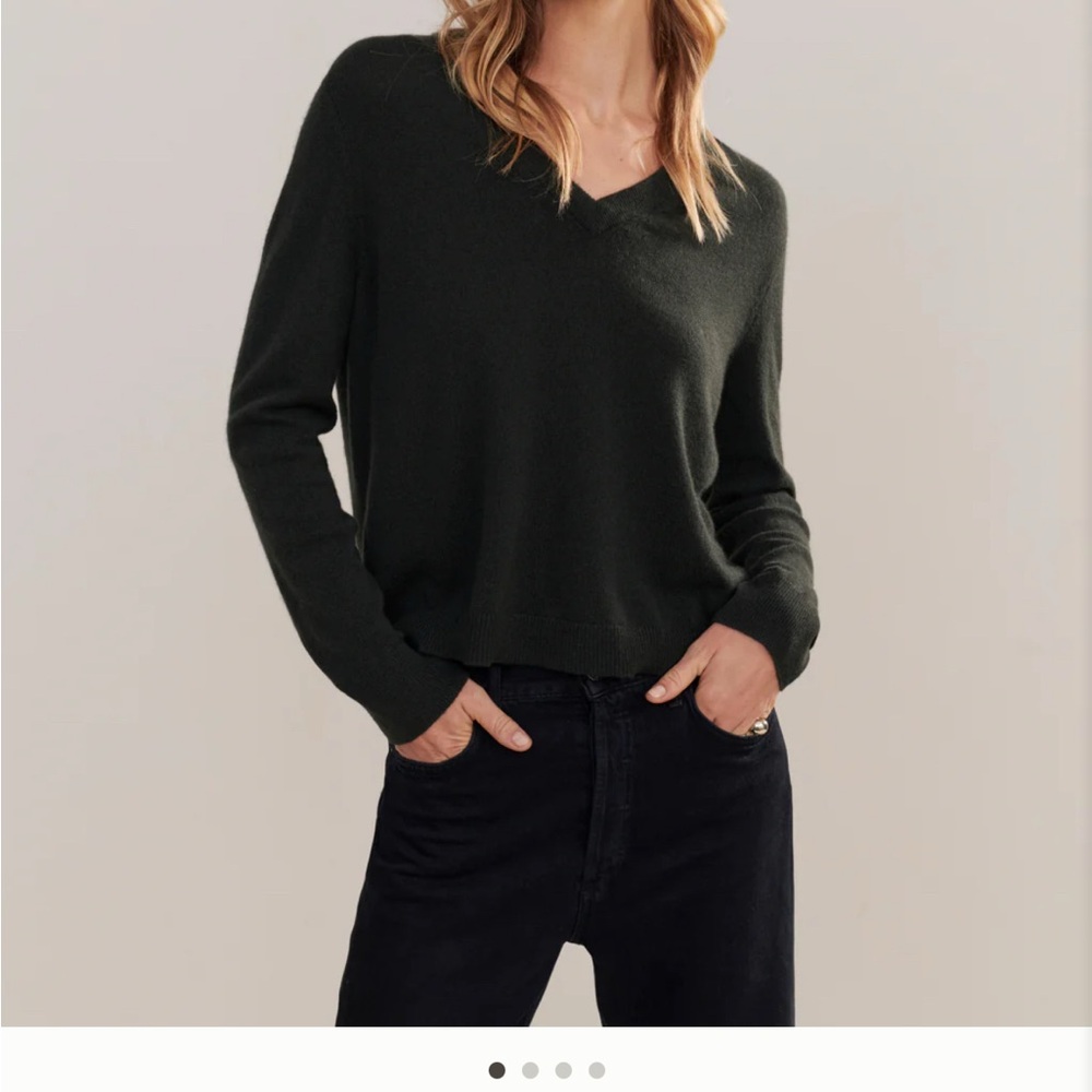 Jenni Kayne - Women's Cashmere V-Neck Sweater - Dark Green (NWT)